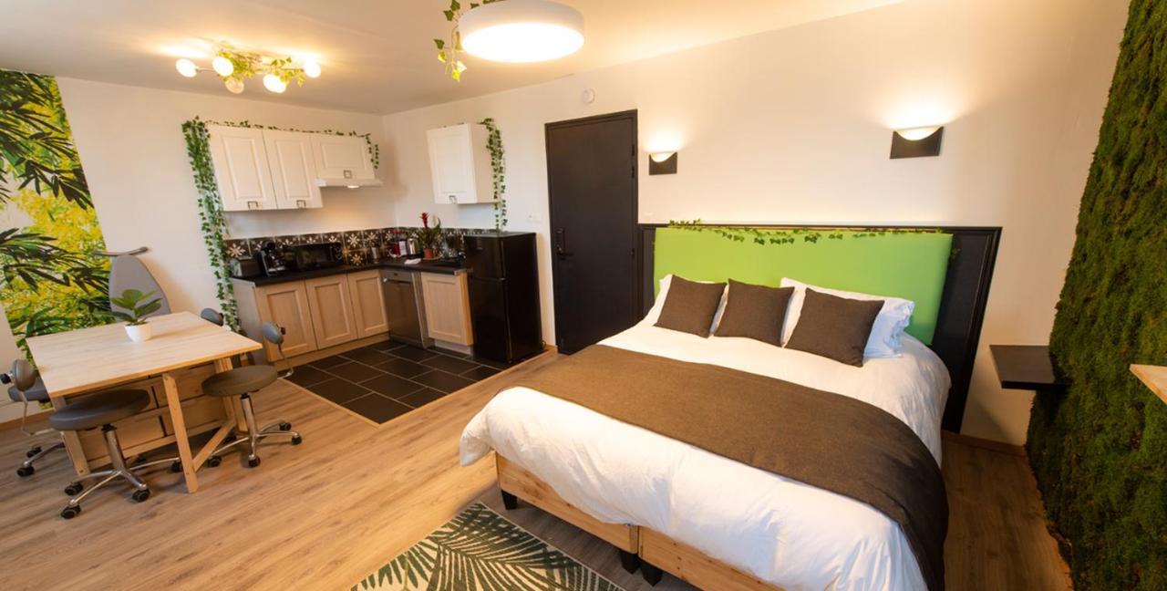 Les Suites Fenelon Le Cateau-Cambresis Exterior foto